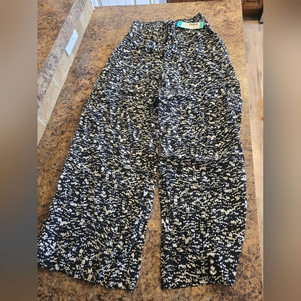 NWT WHISTLES Print Size 0